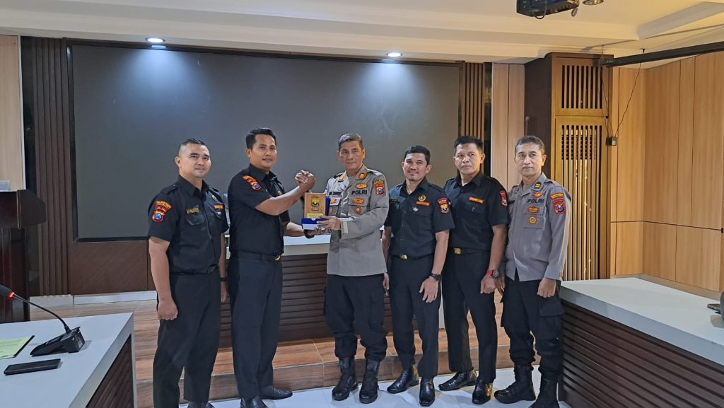 Sinergi Senkom Surabaya dengan Polres Pelabuhan Tanjung Perak
